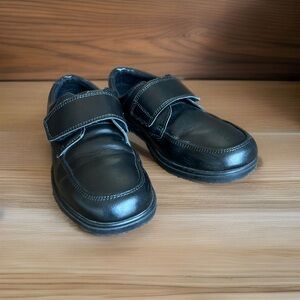 Hush Puppies Gavin Dress Shoe Kids Sz 1.5M